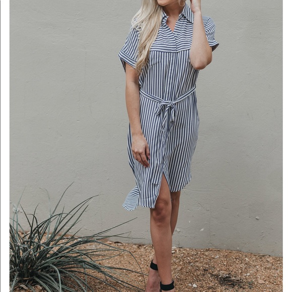 LAST ONE! Striped Buttondown Midi Dress - Blue - Picture 5 of 8
